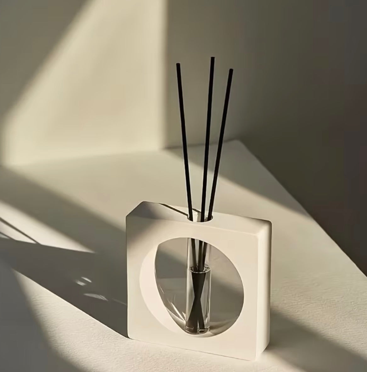 The Cloud Nine Modern Reed Diffuser Set 🔲